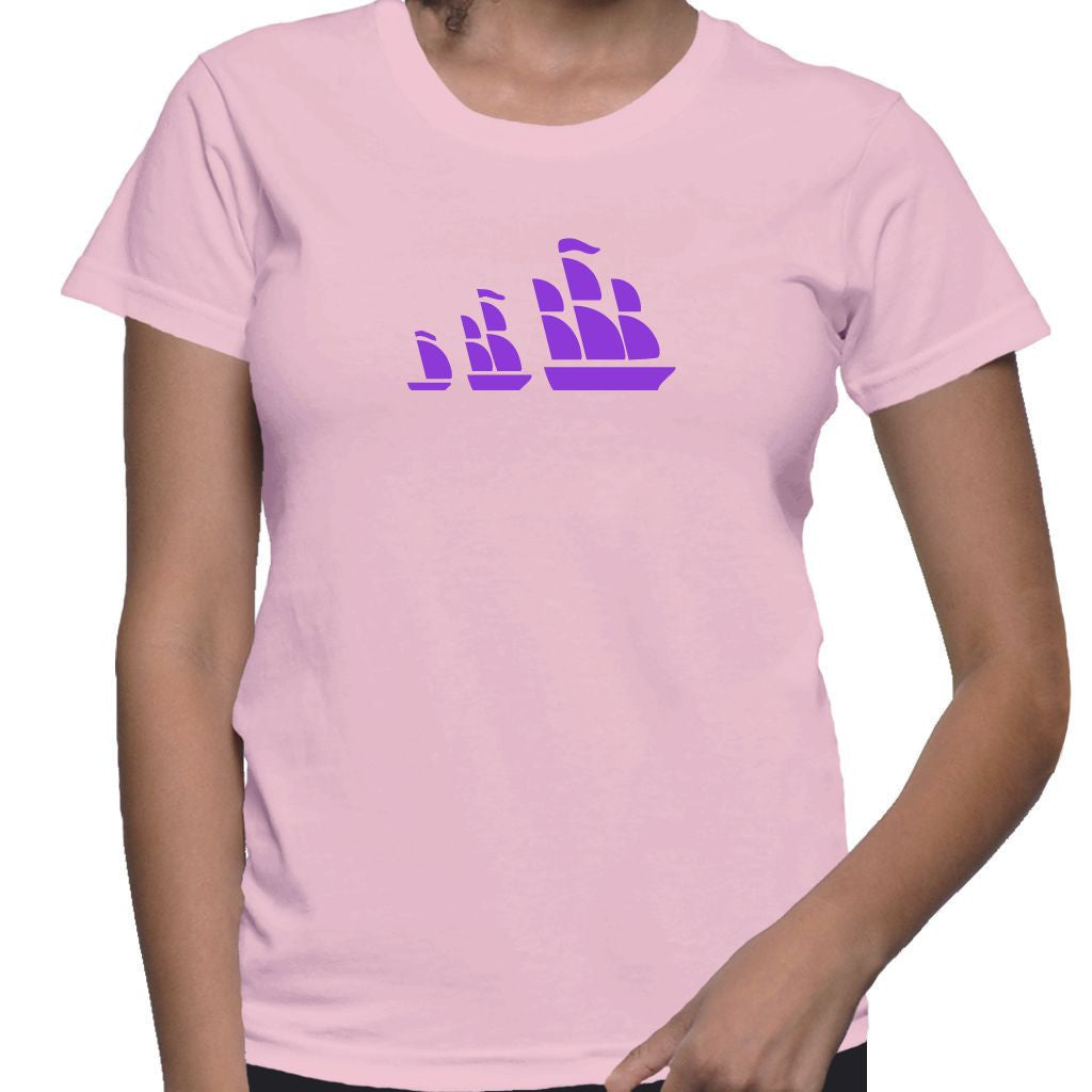 Armada Pirata 'w' Boat T-Shirt